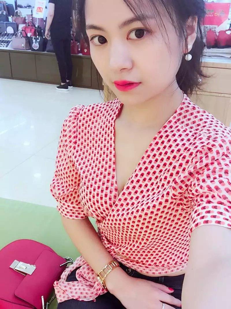 李佳1.jpg