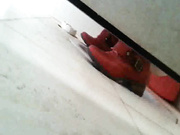 偷拍美女厕所大白屁股尿尿