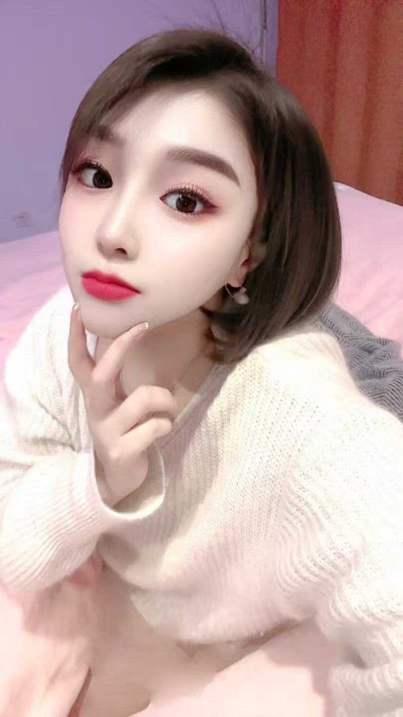 风骚白皙嫩妹2 (2).jpg